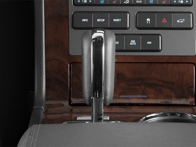2014 Lincoln Navigator Base