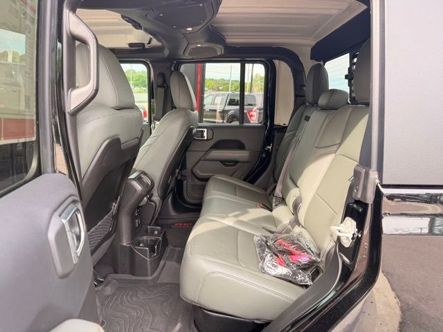 2024 Jeep Gladiator Mojave