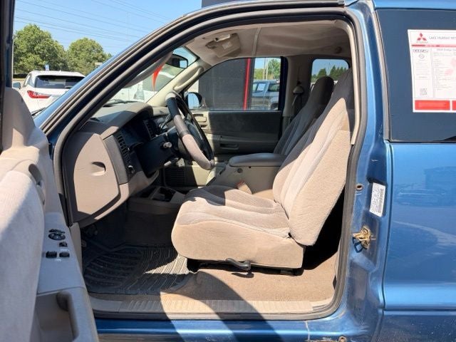 2004 Dodge Dakota Sport