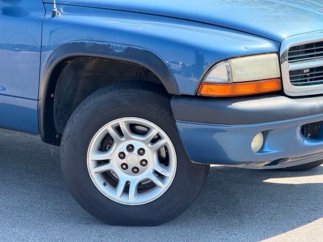 2004 Dodge Dakota Sport