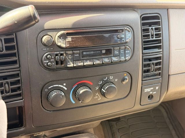 2004 Dodge Dakota Sport