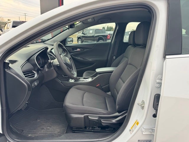 2023 Chevrolet Malibu LS 1FL