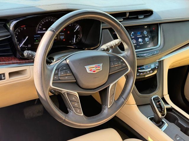 2017 Cadillac XT5 Premium Luxury