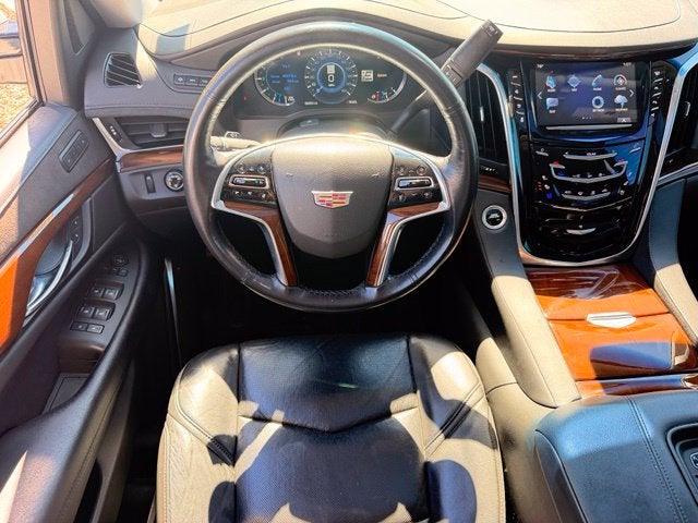 2019 Cadillac Escalade Luxury