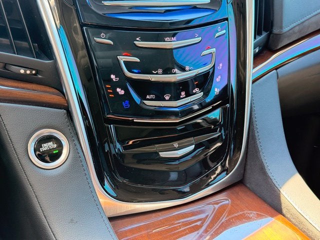 2019 Cadillac Escalade Luxury