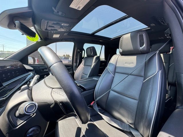 2023 Cadillac Escalade Sport