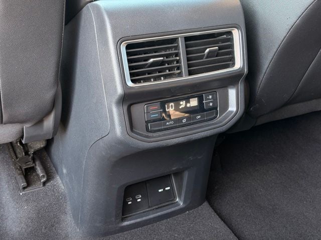 2026 Volkswagen Atlas SE w/Technology