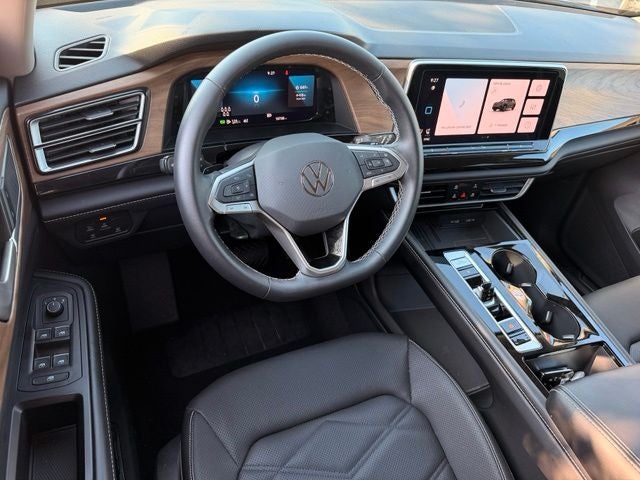 2026 Volkswagen Atlas SE w/Technology