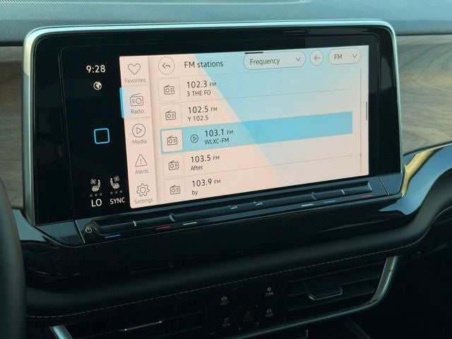 2026 Volkswagen Atlas SE w/Technology