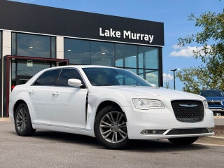 2017 Chrysler 300 Limited