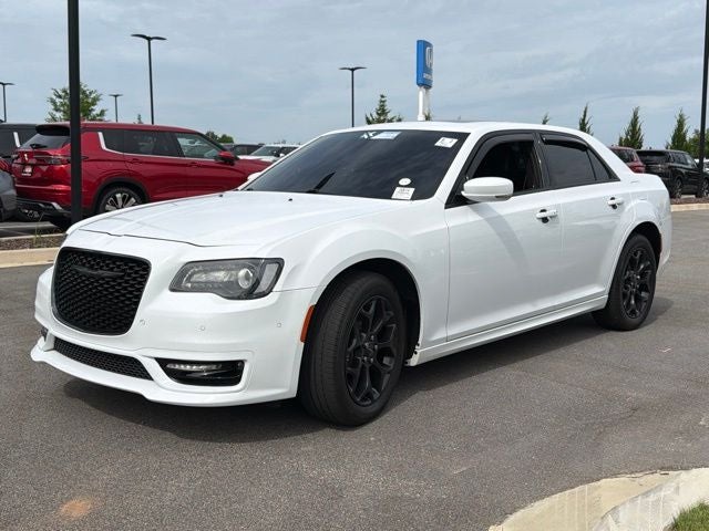 2023 Chrysler 300 Touring