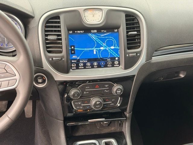 2023 Chrysler 300 Touring