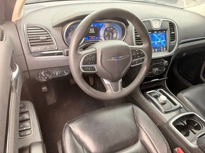 2023 Chrysler 300 Touring