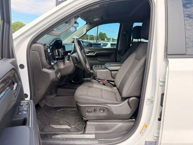 2025 Chevrolet Silverado 1500 LT LT1