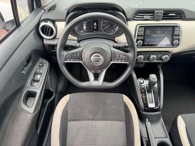 2022 Nissan Versa 1.6 SV