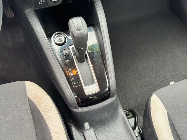 2022 Nissan Versa 1.6 SV