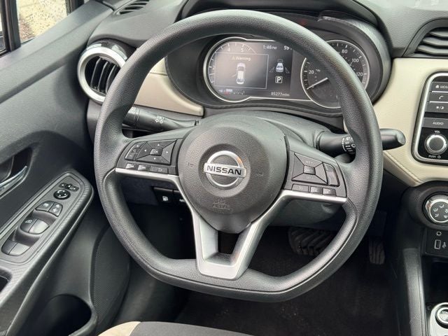 2022 Nissan Versa 1.6 SV