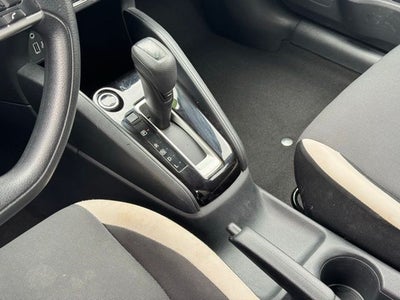 2022 Nissan Versa 1.6 SV