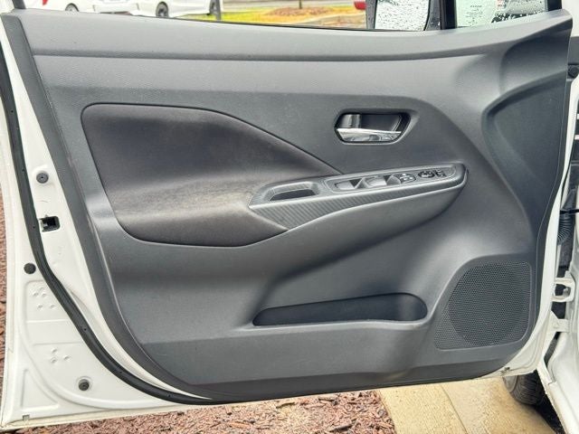 2022 Nissan Versa 1.6 SV