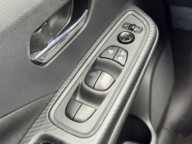 2022 Nissan Versa 1.6 SV