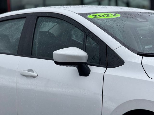 2022 Nissan Versa 1.6 SV