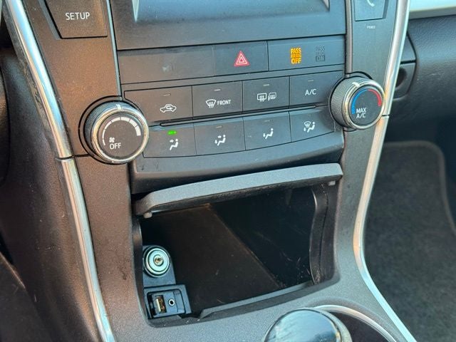 2015 Toyota Camry SE