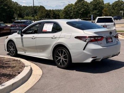 2024 Toyota Camry SE