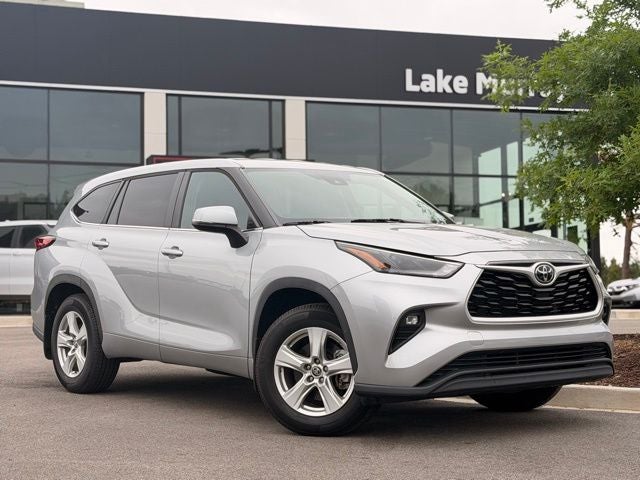 2023 Toyota Highlander LE