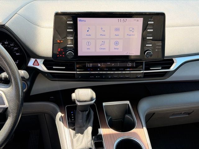 2022 Toyota Sienna XLE 7 Passenger
