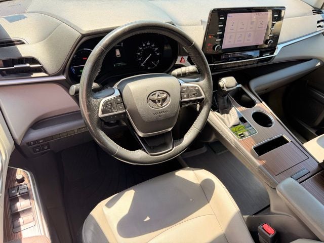2022 Toyota Sienna XLE 7 Passenger