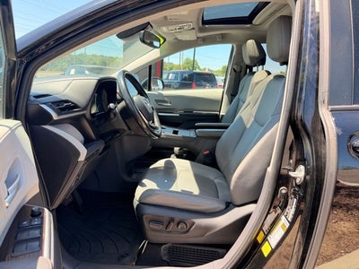 2022 Toyota Sienna XLE 7 Passenger