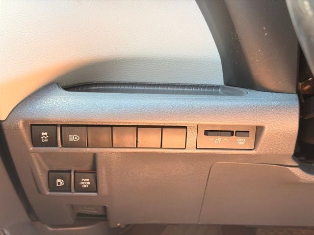 2022 Toyota Sienna XLE 7 Passenger