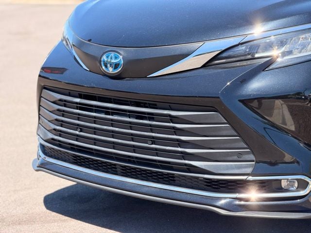 2022 Toyota Sienna XLE 7 Passenger