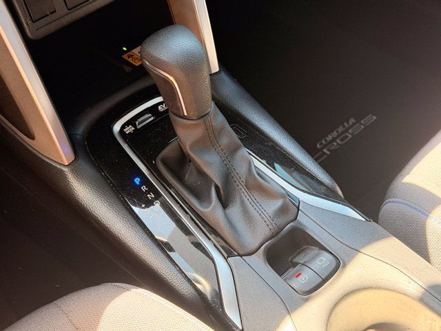 2023 Toyota Corolla Cross Hybrid SE