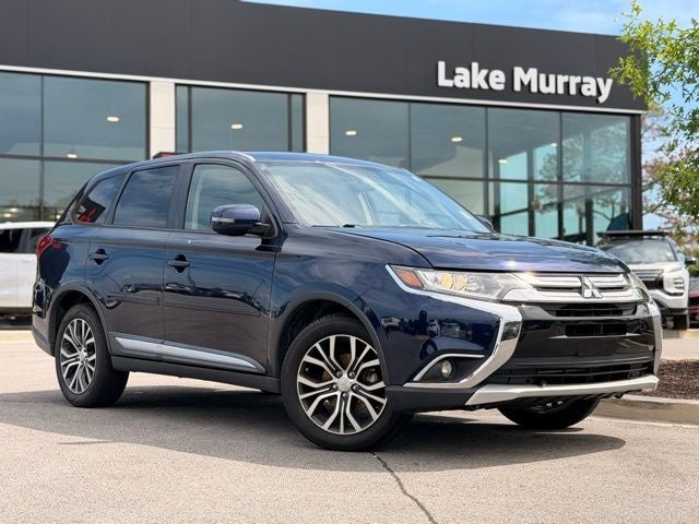 2016 Mitsubishi Outlander SE FWD's photo