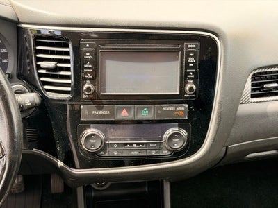 2016 Mitsubishi Outlander SE