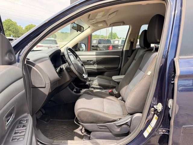 2016 Mitsubishi Outlander SE