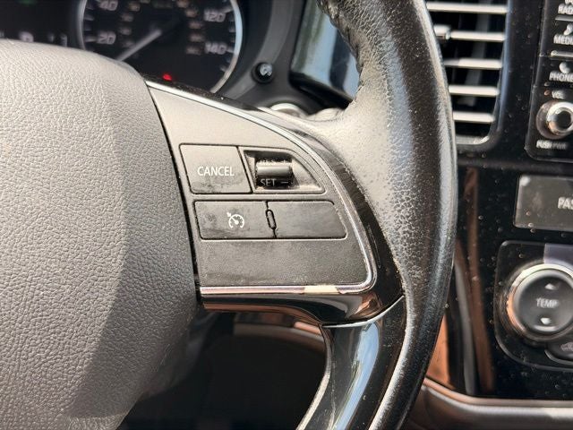 2016 Mitsubishi Outlander SE