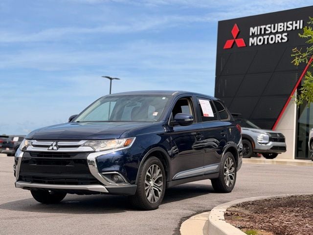 2016 Mitsubishi Outlander SE