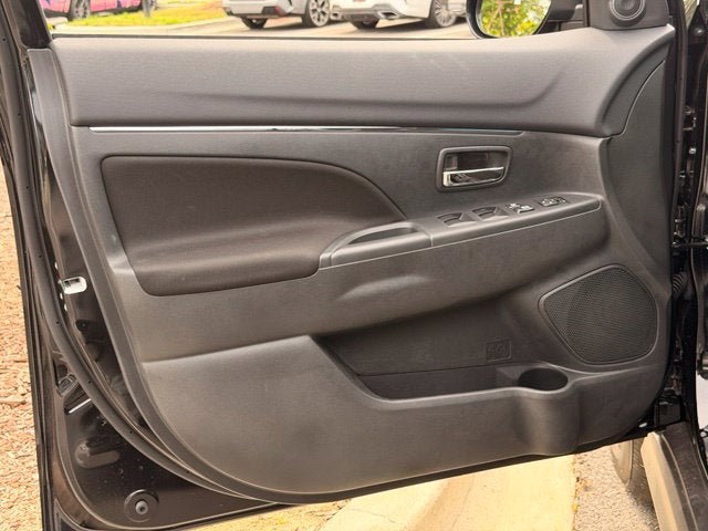 2027 Mitsubishi Outlander Sport Base