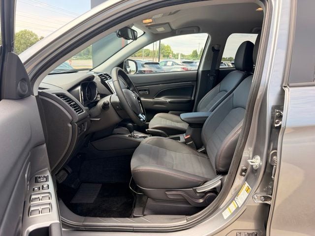 2025 Mitsubishi Outlander Sport 2.0 SE