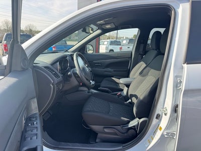 2025 Mitsubishi Outlander Sport Base