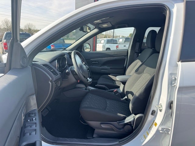 2025 Mitsubishi Outlander Sport Base