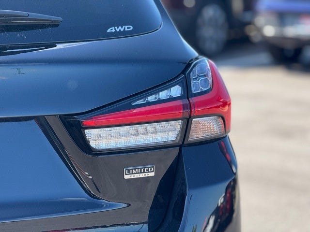 2025 Mitsubishi Outlander Sport Base