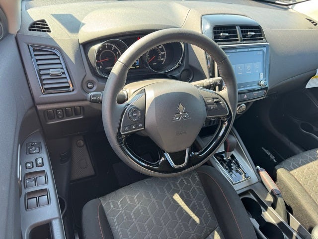 2025 Mitsubishi Outlander Sport Base