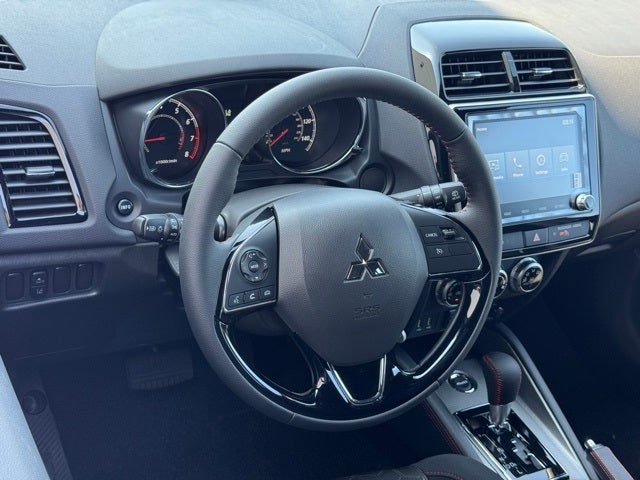2025 Mitsubishi Outlander Sport Base