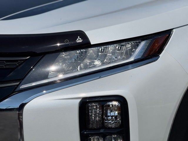 2025 Mitsubishi Outlander Sport Base