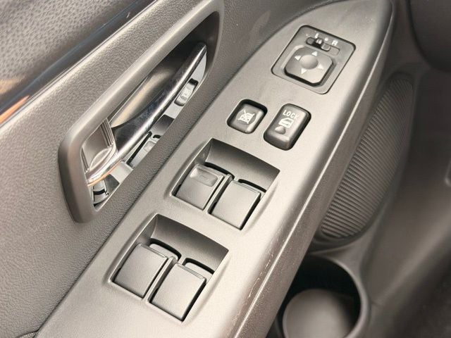 2026 Mitsubishi Outlander Sport 2.0 LE