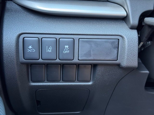 2025 Mitsubishi Eclipse Cross ES