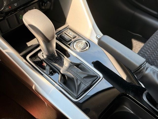 2026 Mitsubishi Eclipse Cross LE